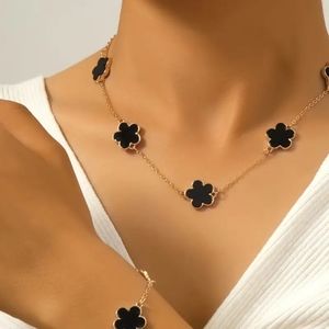 New! Necklace + Bracelet Chic Jewelry Set Black Flower Design